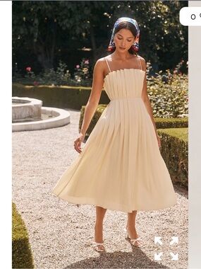ASTR Pleated Midi Dress